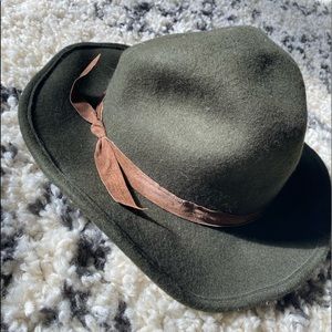 olive green hat